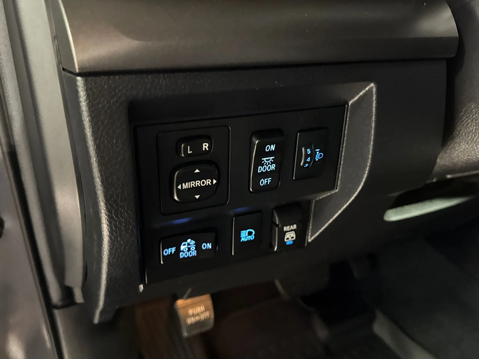 Used 2021 Magnetic Gray Metallic Toyota SR5 image 18
