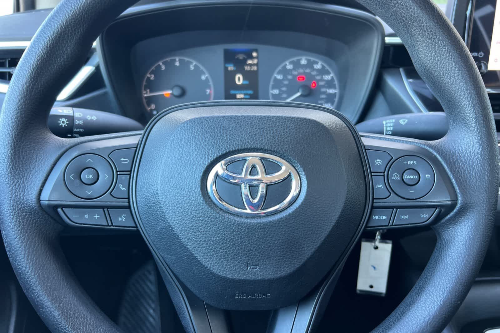 2023 Toyota Corolla LE - Photo 22