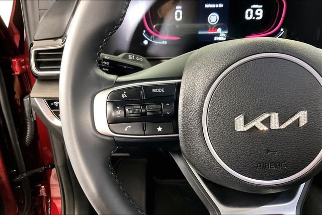 Used 2024 Red Kia X-Line image 10