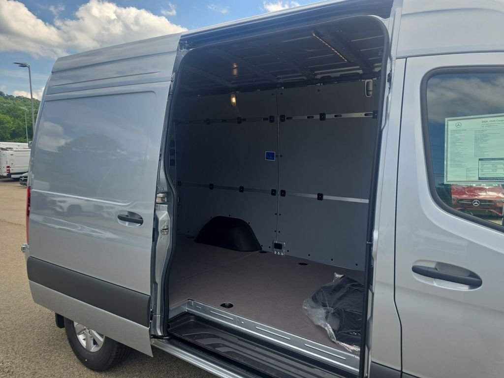 New 2026 high-tech silver metallic Mercedes-Benz Cargo 144 WB image 23