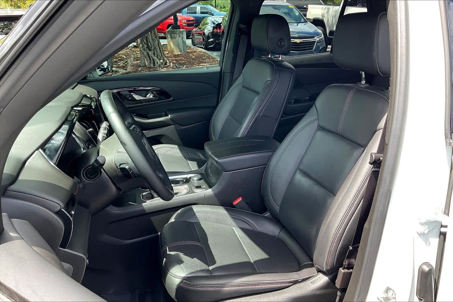 2023 Chevrolet Traverse RS - Photo 24