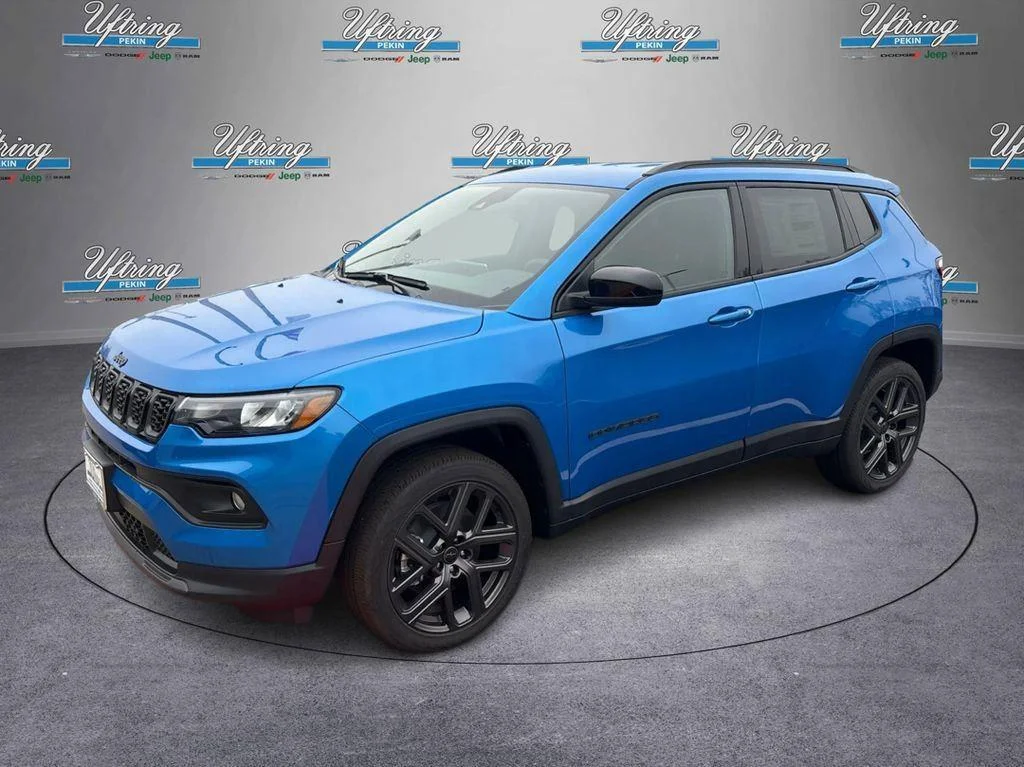 New 2026 Hydro Blue Pearlcoat Jeep Latitude Altitude image 7