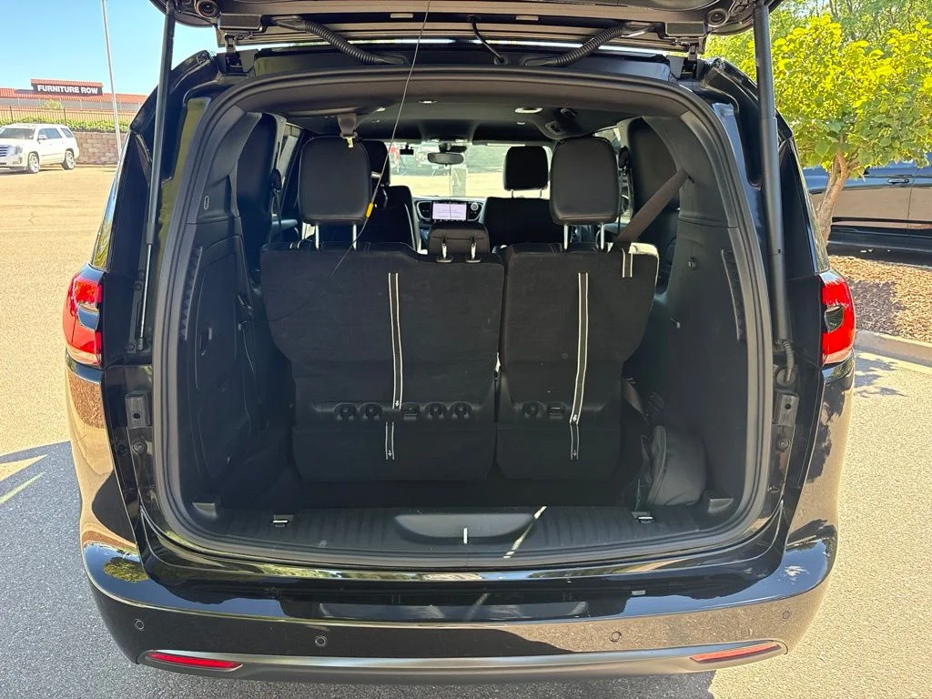 Used 2023 Black Chrysler Touring L image 28
