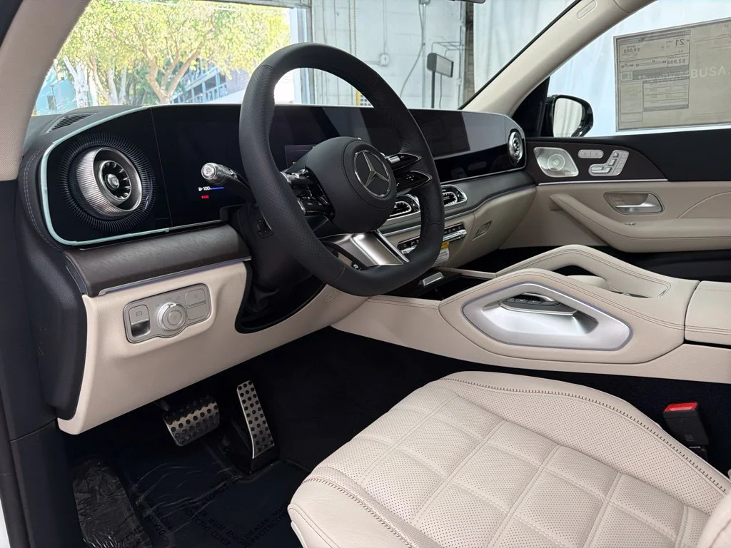 New 2027 White Mercedes-Benz GLS 450 image 13