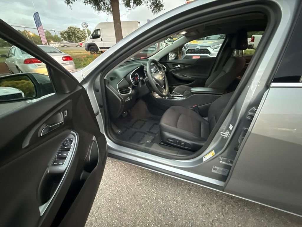 Used 2024 Gray Chevrolet LT image 12