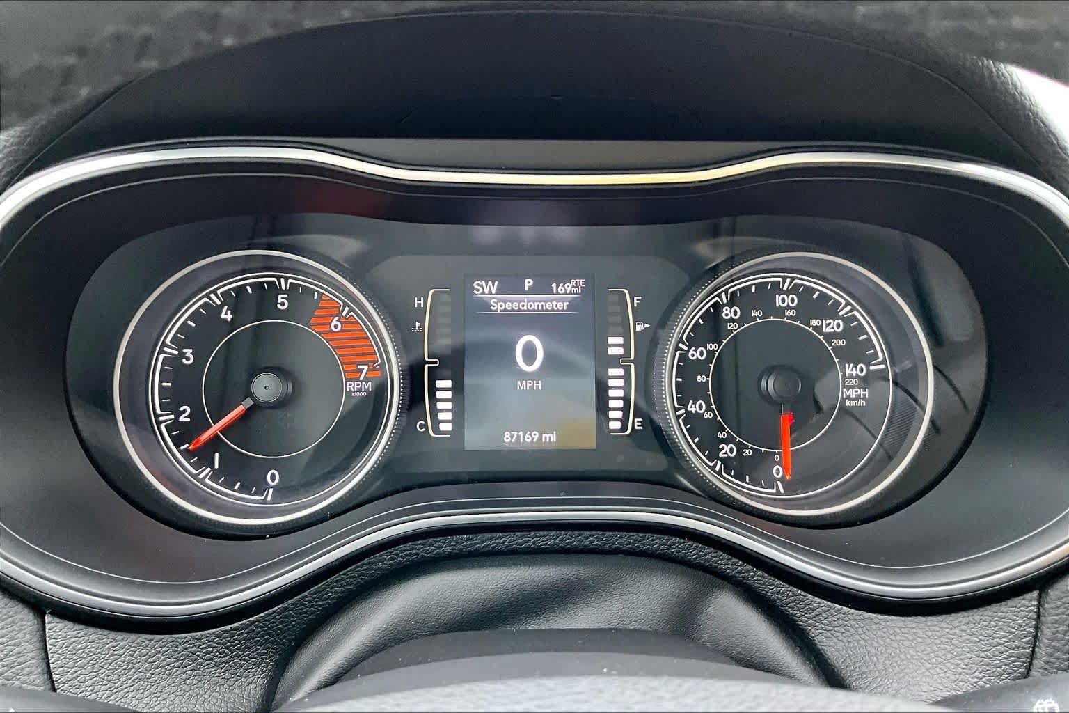 Used 2019 Bright White Clearcoat Jeep Latitude Plus image 25