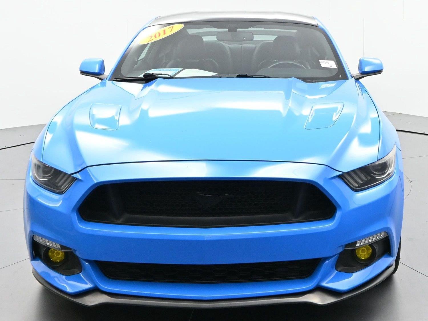Used 2017 Grabber Blue Ford GT Premium image 2