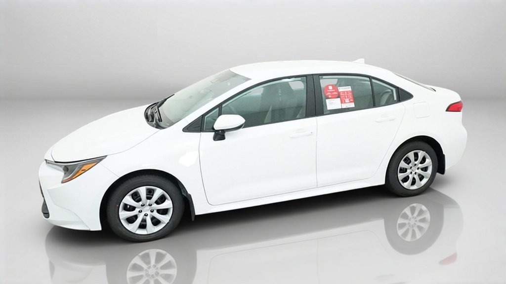 New 2027 Ice Cap Toyota LE image 33