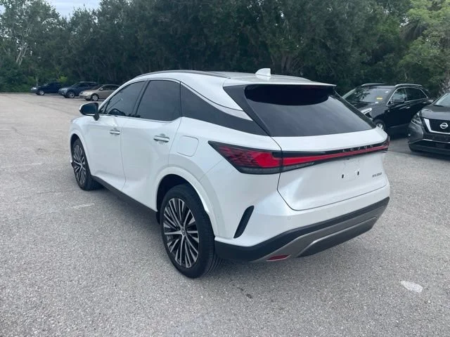 Certified Used 2024 White Pearl Lexus RX 350 Premium Plus image 4