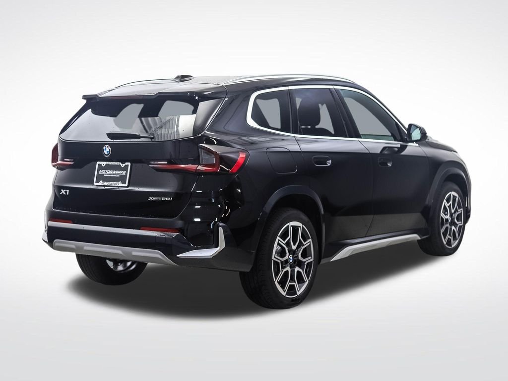 New 2027 Jet Black BMW xDrive28i image 5