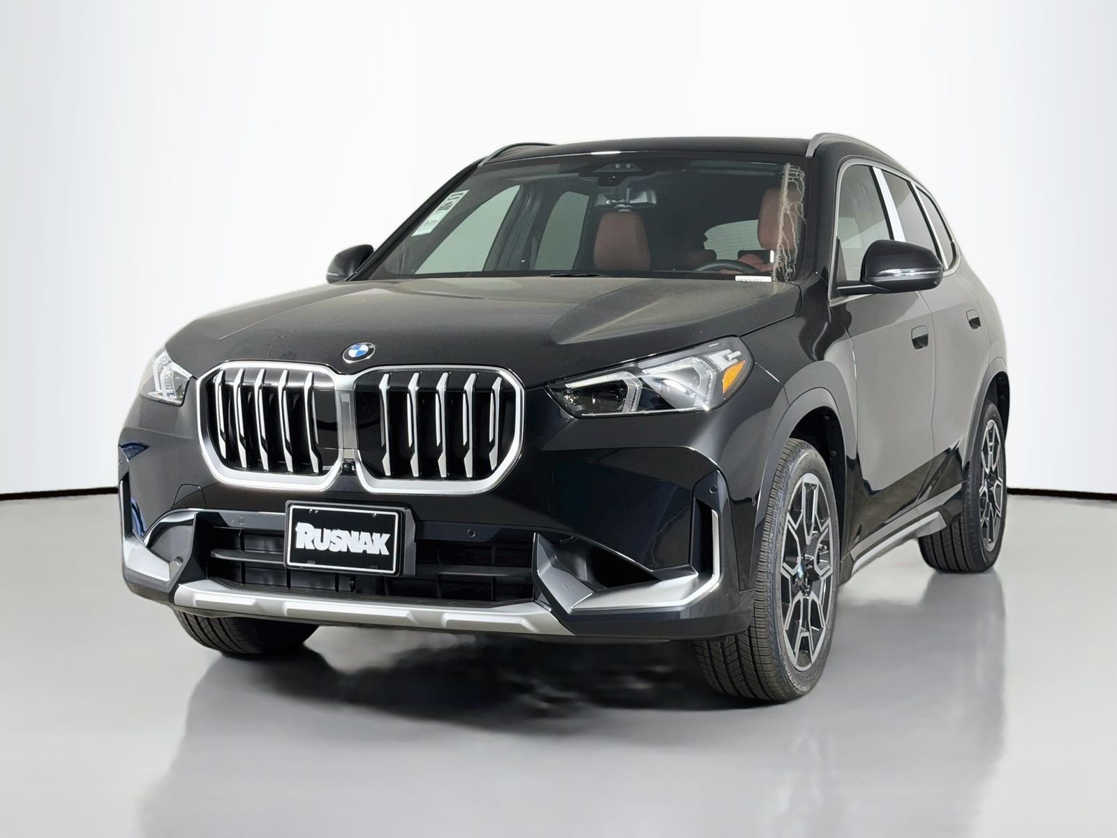 New 2026 Black Sapphire Metallic BMW xDrive28i image 3