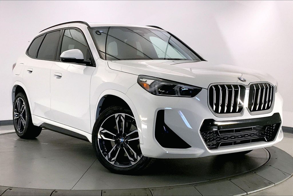 2023 BMW X1 28i