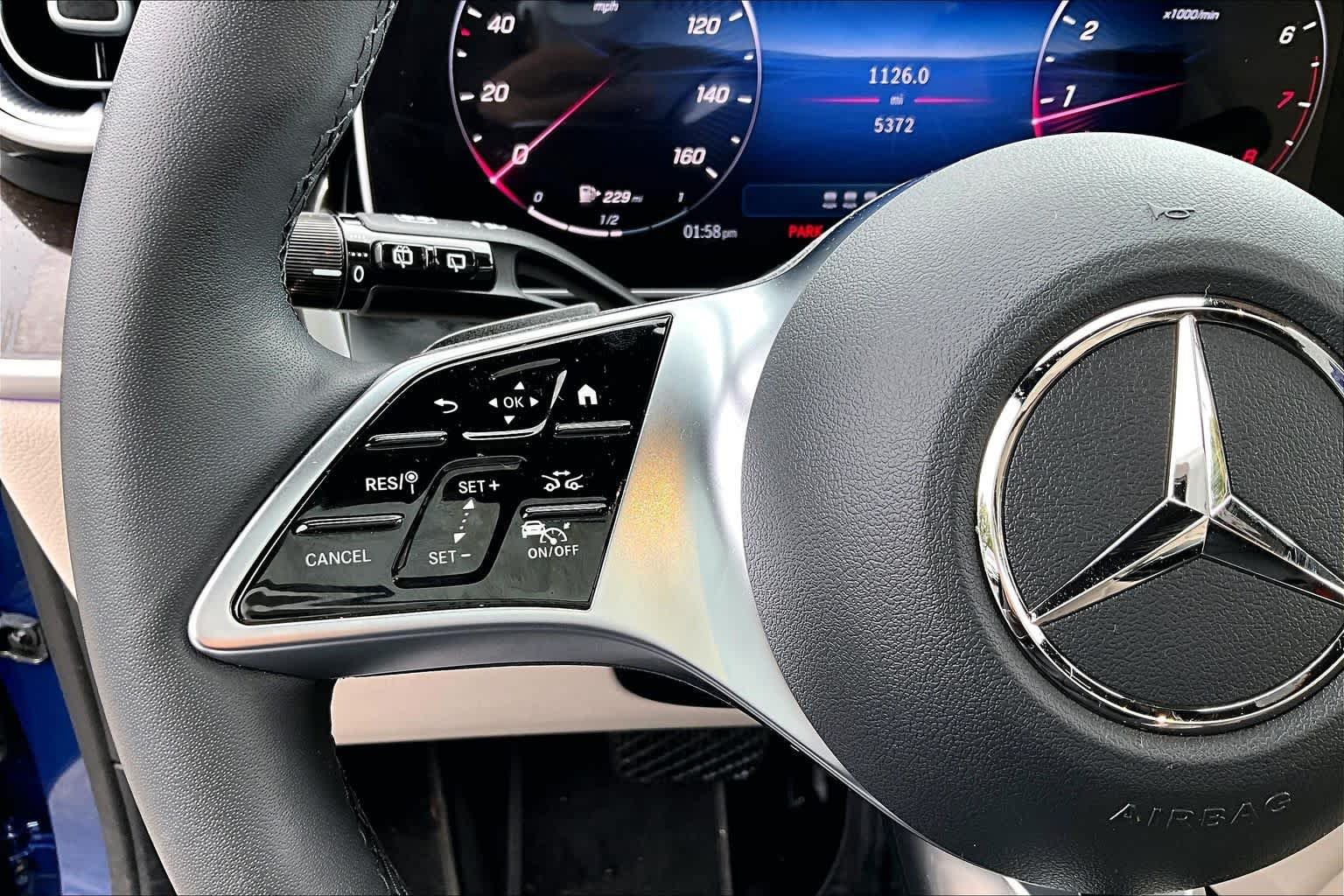 Used 2026 Starling Blue Metallic Mercedes-Benz GLC 300 image 24