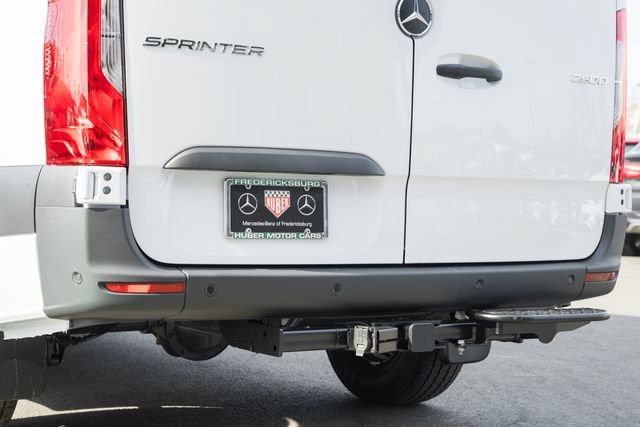 New 2026 Arctic White Mercedes-Benz Cargo 144 WB image 51