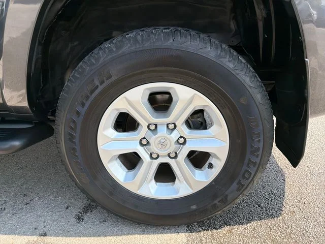 Used 2022 Gray Toyota SR5 Premium image 31