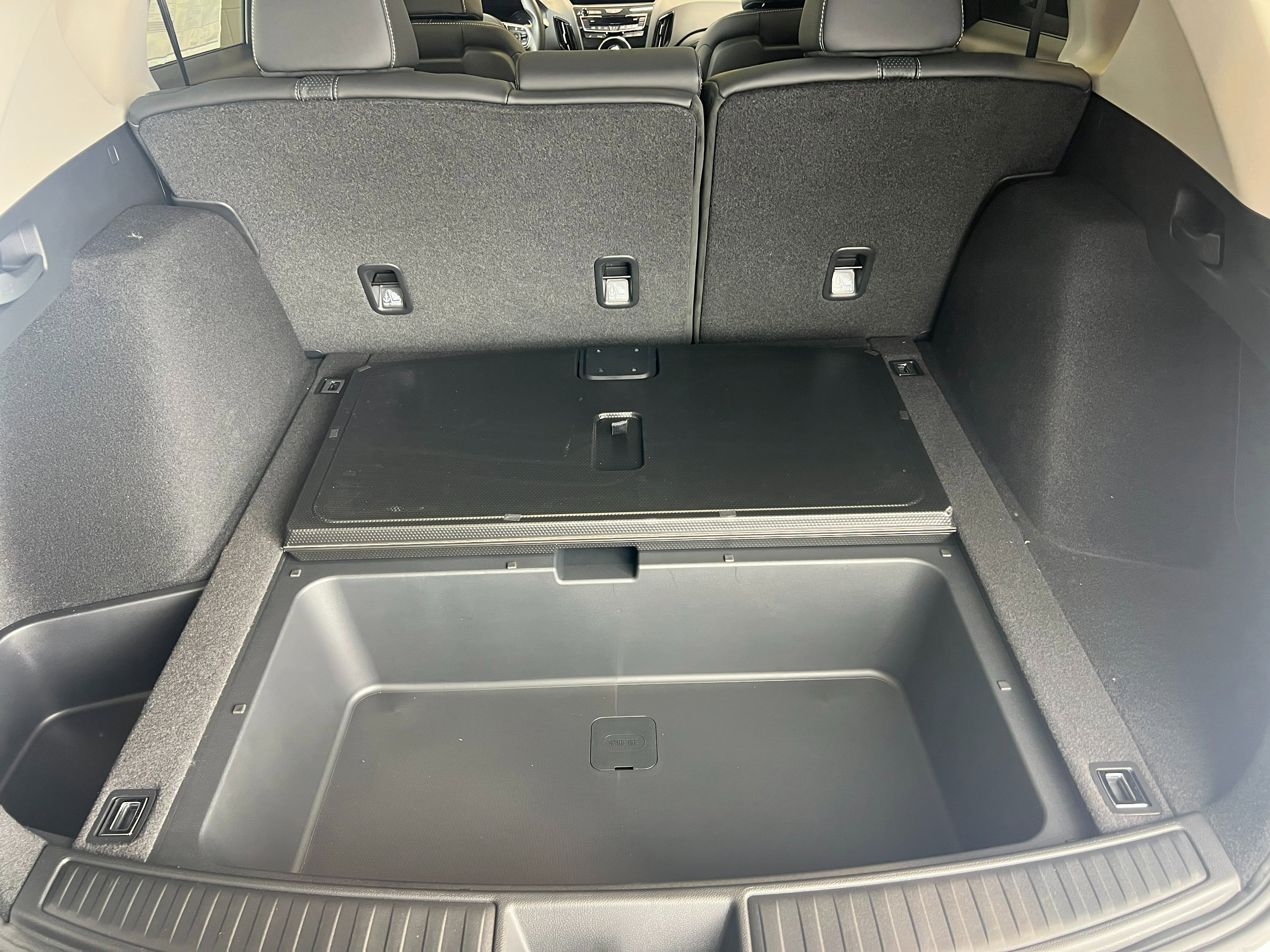 New 2026 Solar Silver Metallic Acura w/Technology Package image 31
