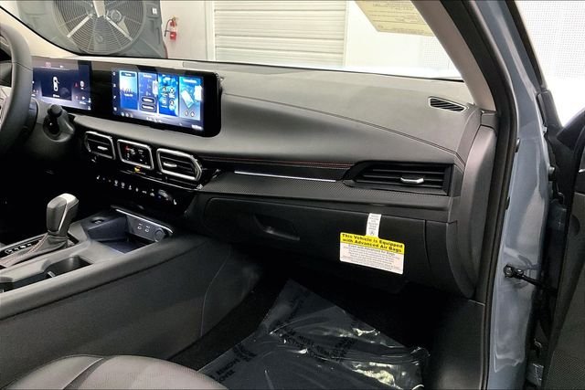 New 2026 Atlantic Gray/Super Black Nissan SR image 34