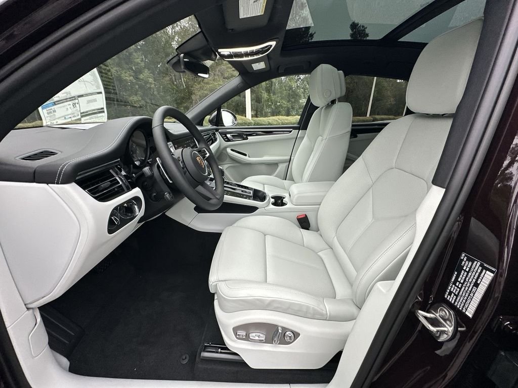 Used 2026  Porsche S image 7