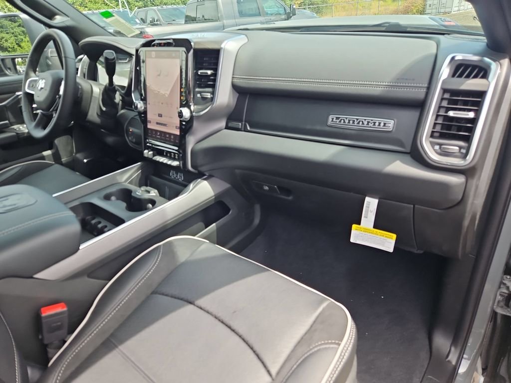 New 2026 Ceramic Gray Clear-Coat Exterior Paint RAM Laramie image 17