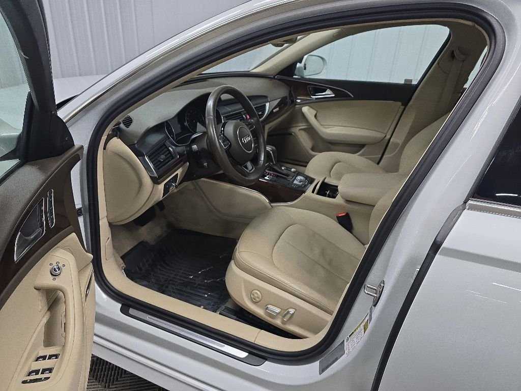 Used 2018 White Audi 2.0T Premium Plus image 29