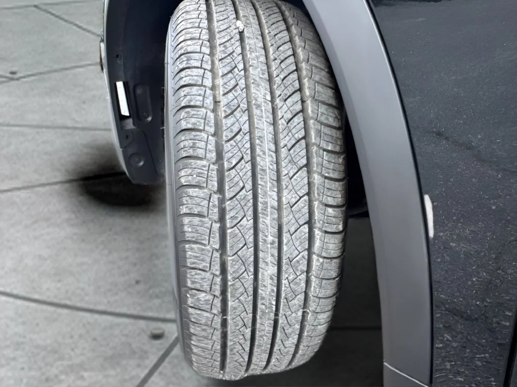 Used 2023 Black BMW xDrive28i image 35