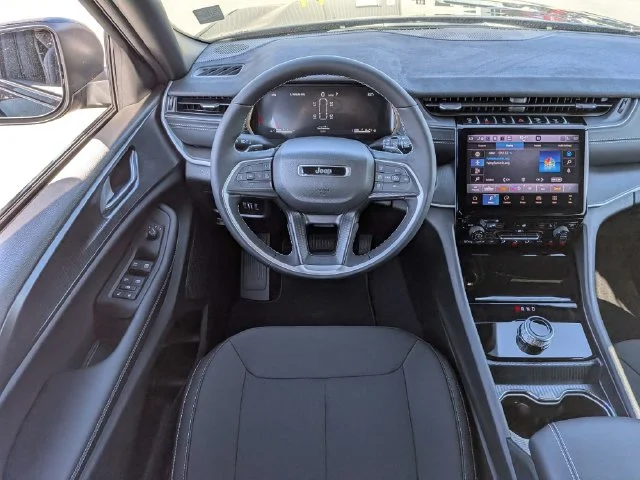 New 2027 Black Jeep Laredo image 15