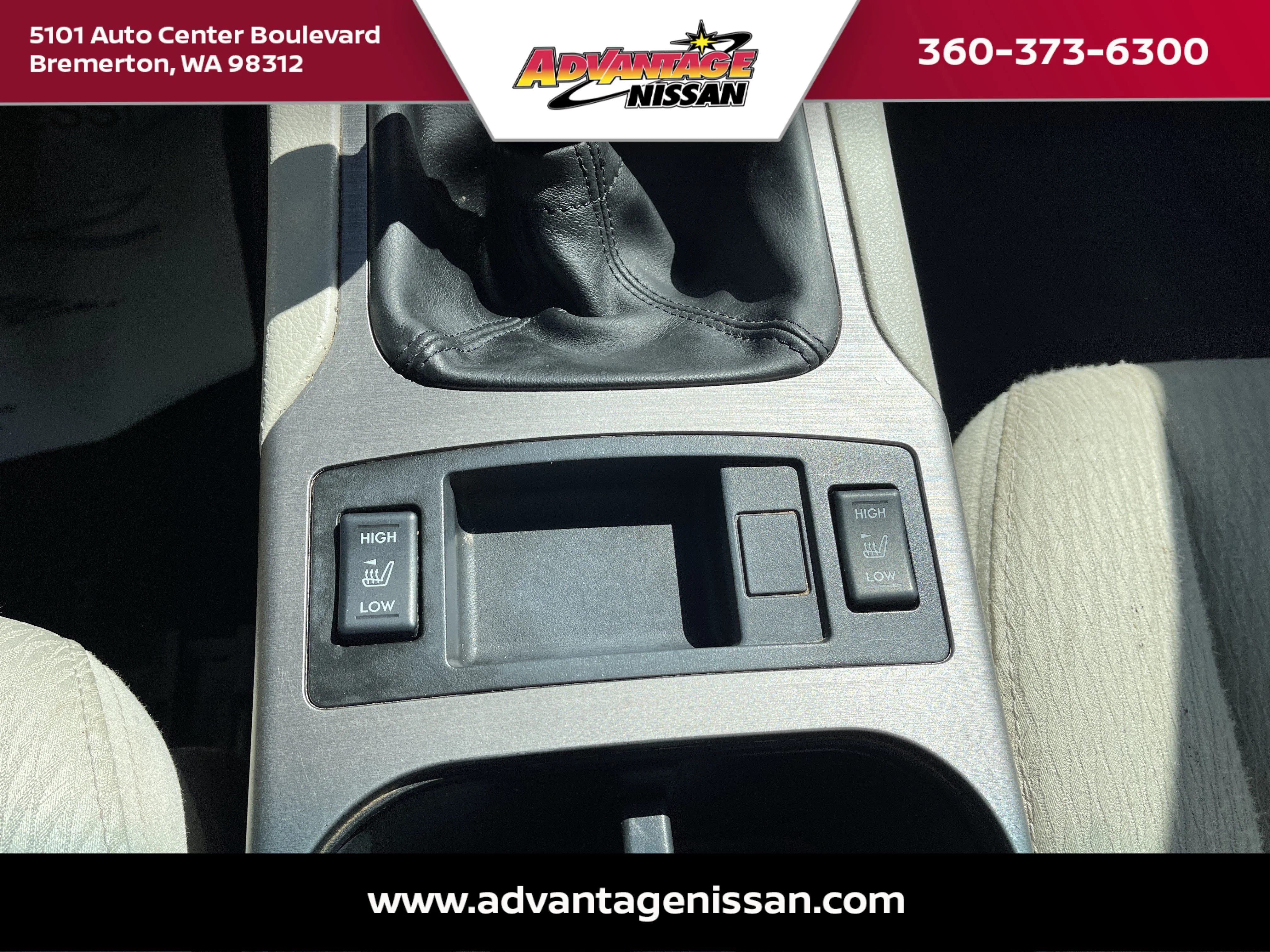 Used 2012 Satin White Pearl Subaru 2.5i image 17