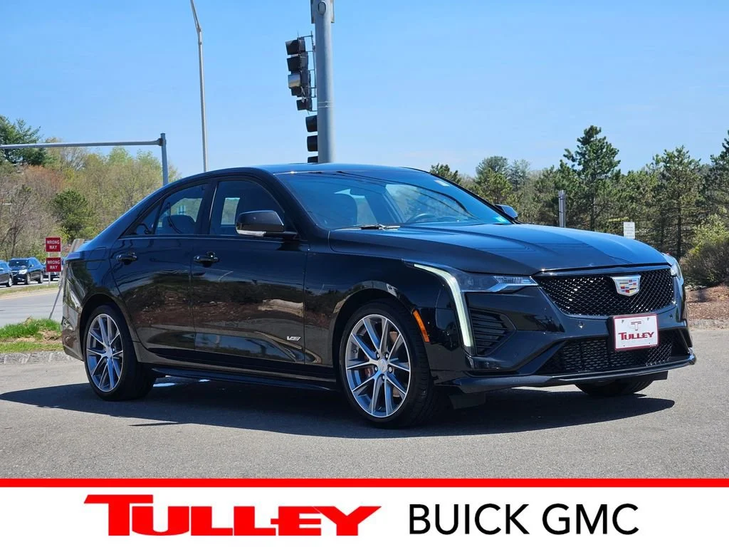 2023 Cadillac CT4