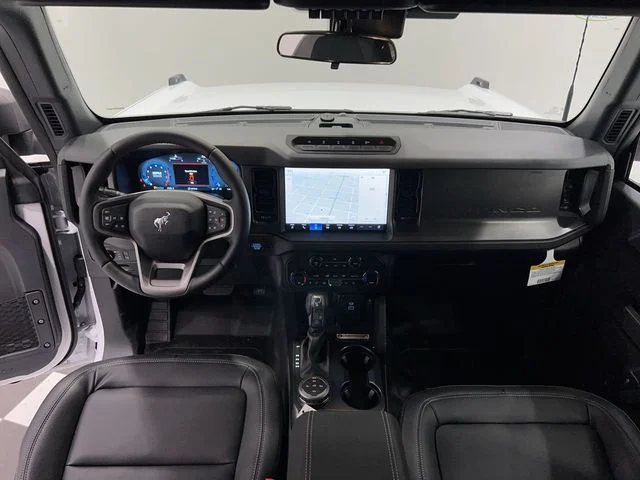 New 2025 Oxford White Ford Badlands® image 19