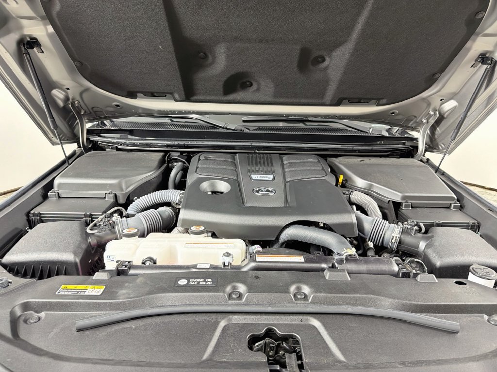 Used 2026 Silver Lexus 550 Overtrail+ image 32