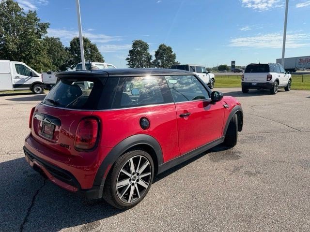 Used 2022 Chili Red MINI Cooper S image 13