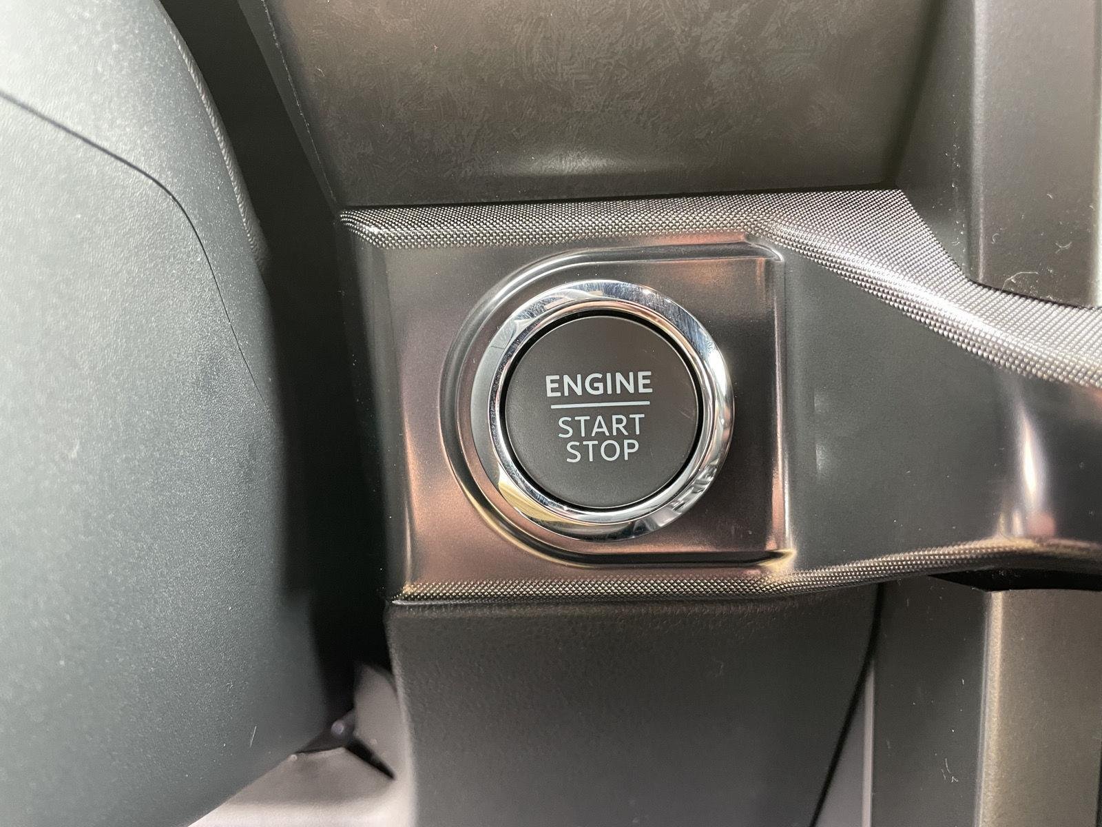 New 2026 Carbonized Gray Metallic Ford Tremor® image 23