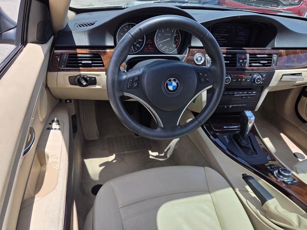 Used 2013 Silver BMW 328i image 7