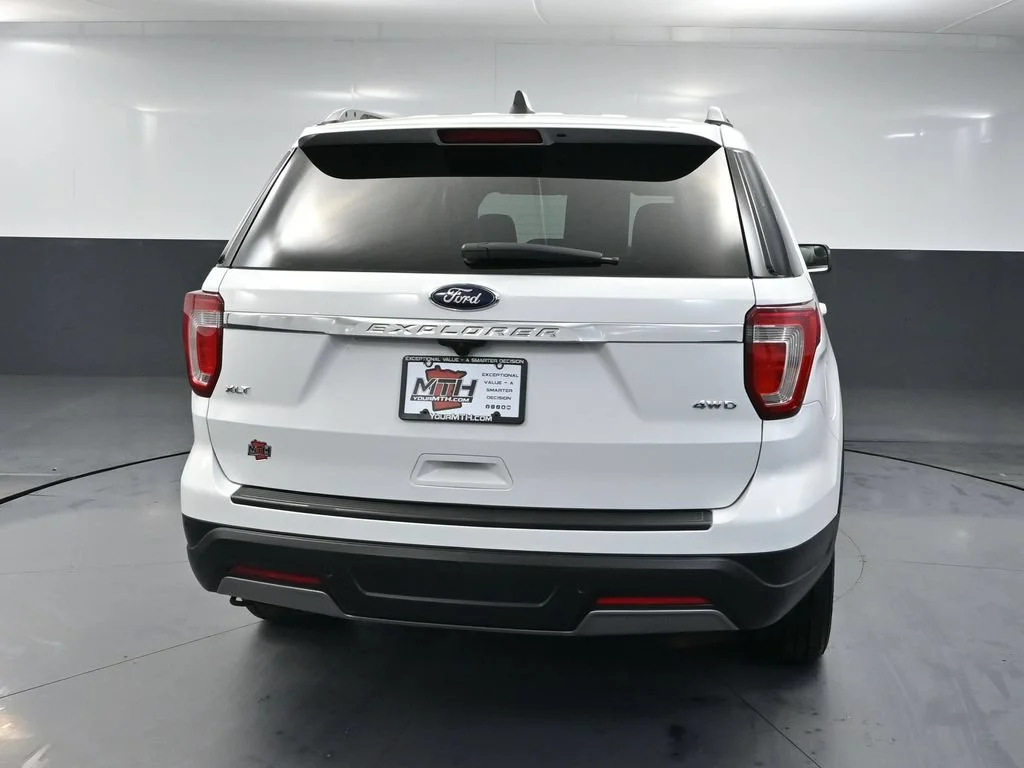 Used 2019 White Ford XLT image 4