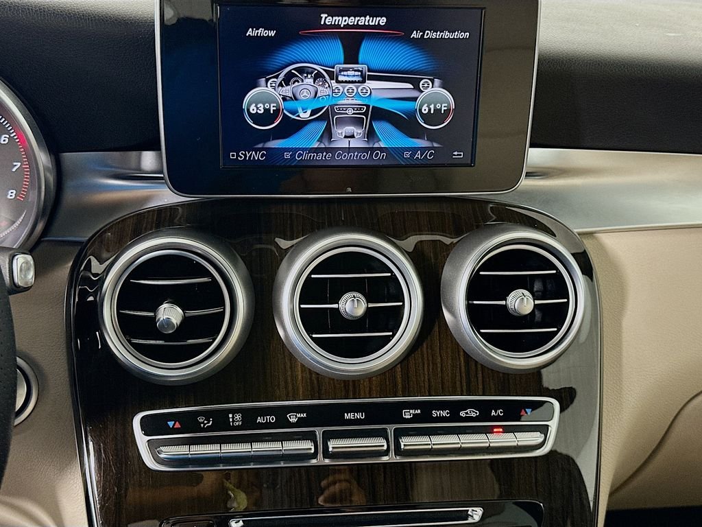 Used 2017 White Mercedes-Benz GLC 300 image 16