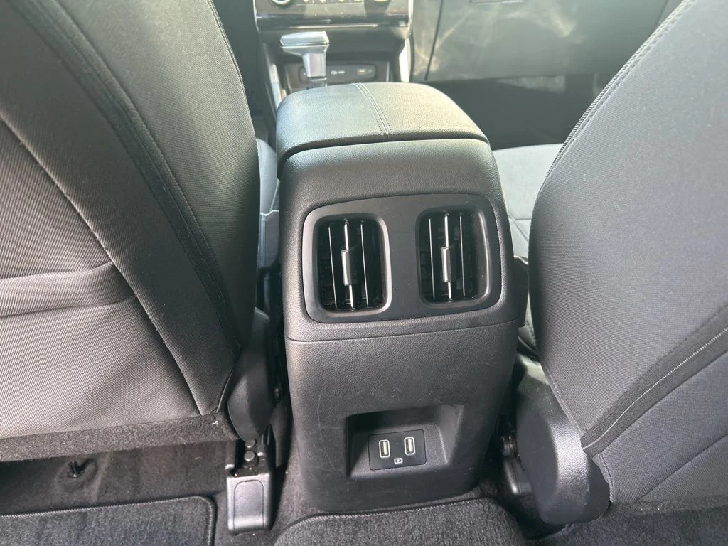 Used 2022 Black Hyundai SEL image 28