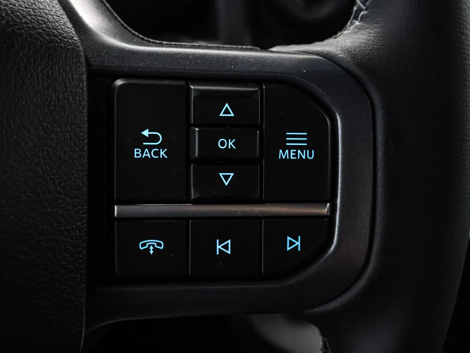 New 2026 Agate Black Metallic Ford XLT image 36