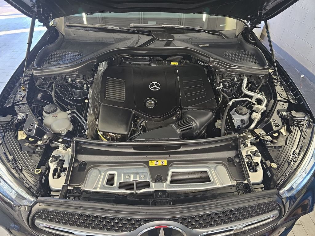 Certified Used 2024 Black Mercedes-Benz GLC 300 image 33