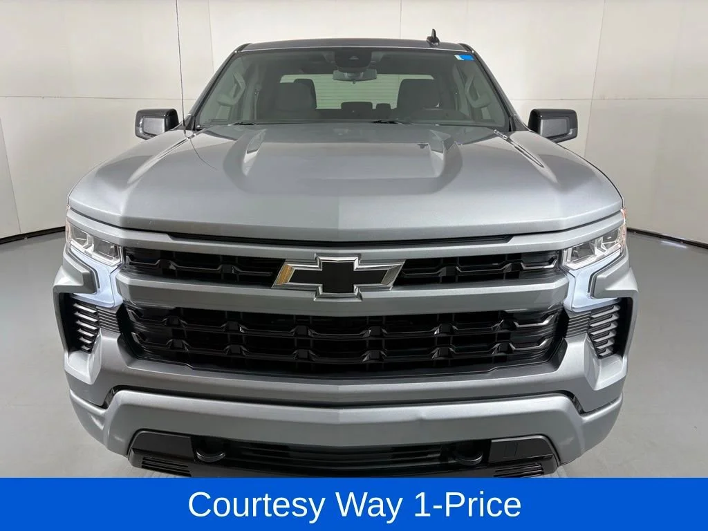 Used 2026 Sterling Gray Metallic Chevrolet RST image 4