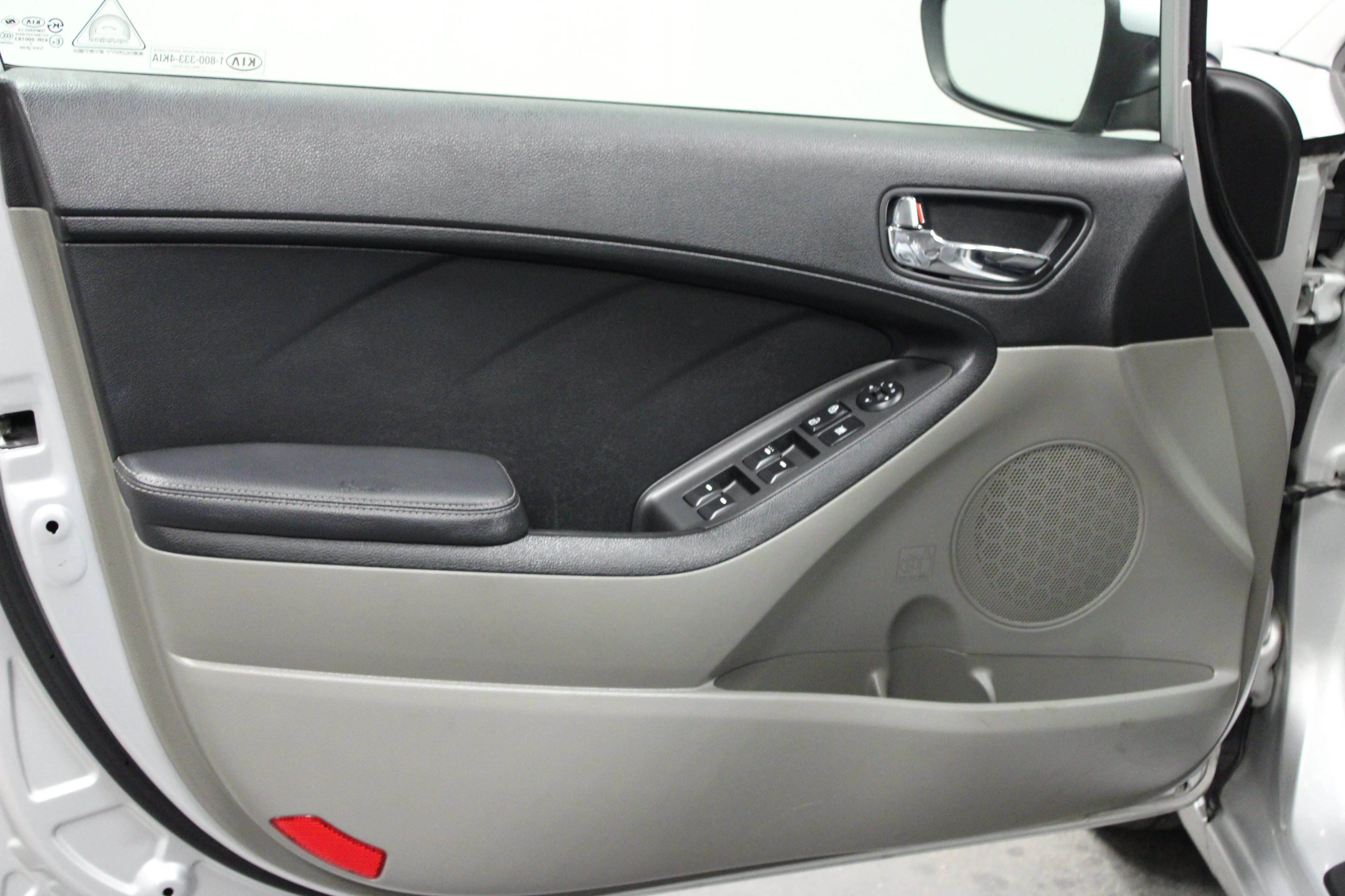 Used 2014 Bright Silver Kia LX image 11