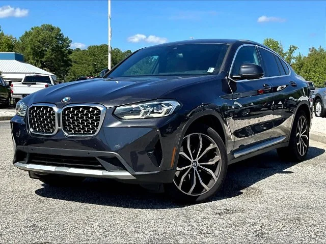 Used 2022 Gray BMW xDrive30i image 3