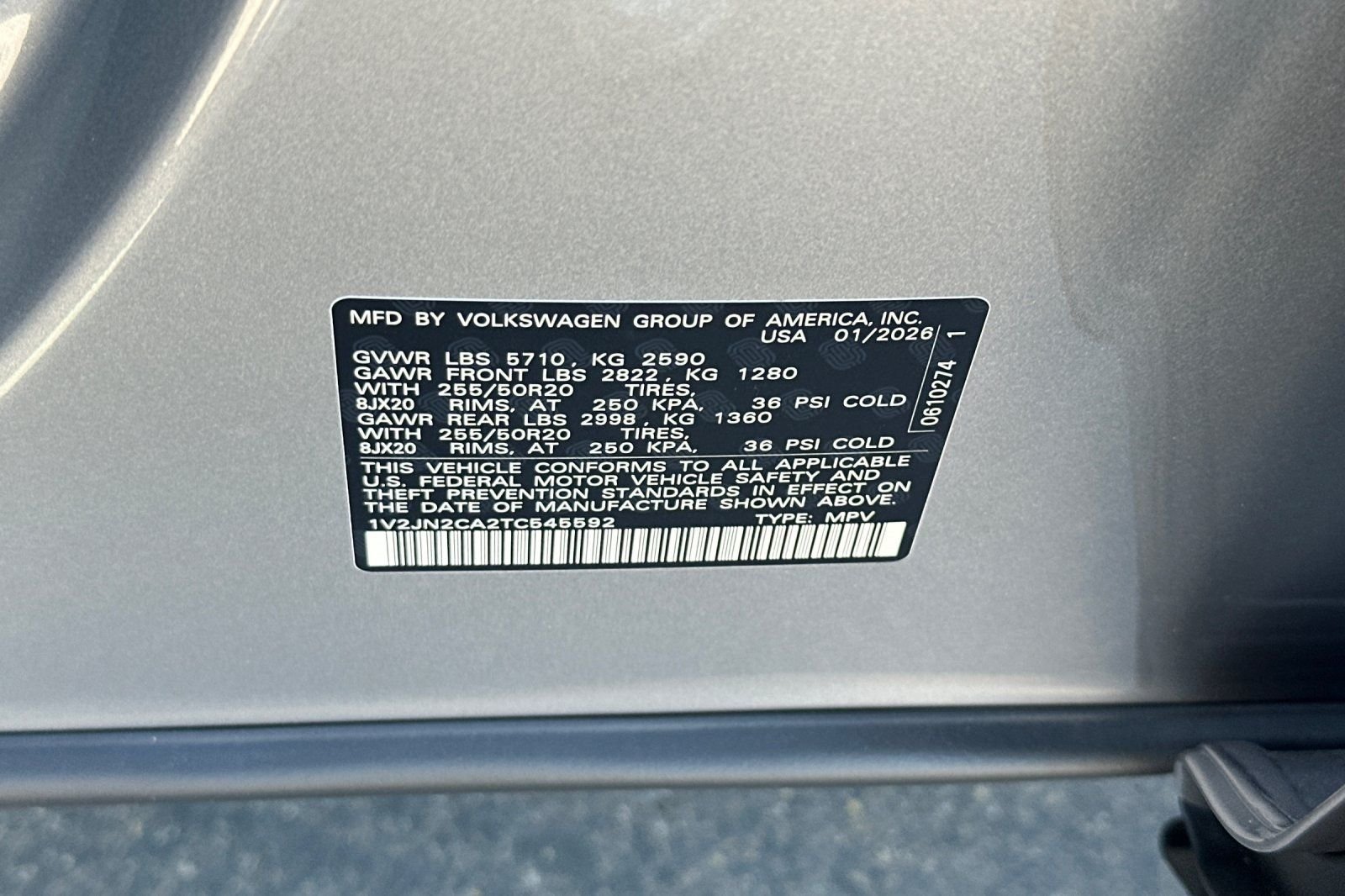 New 2026 Silver Mist Metallic Volkswagen 2.0T SE w/Technology image 28