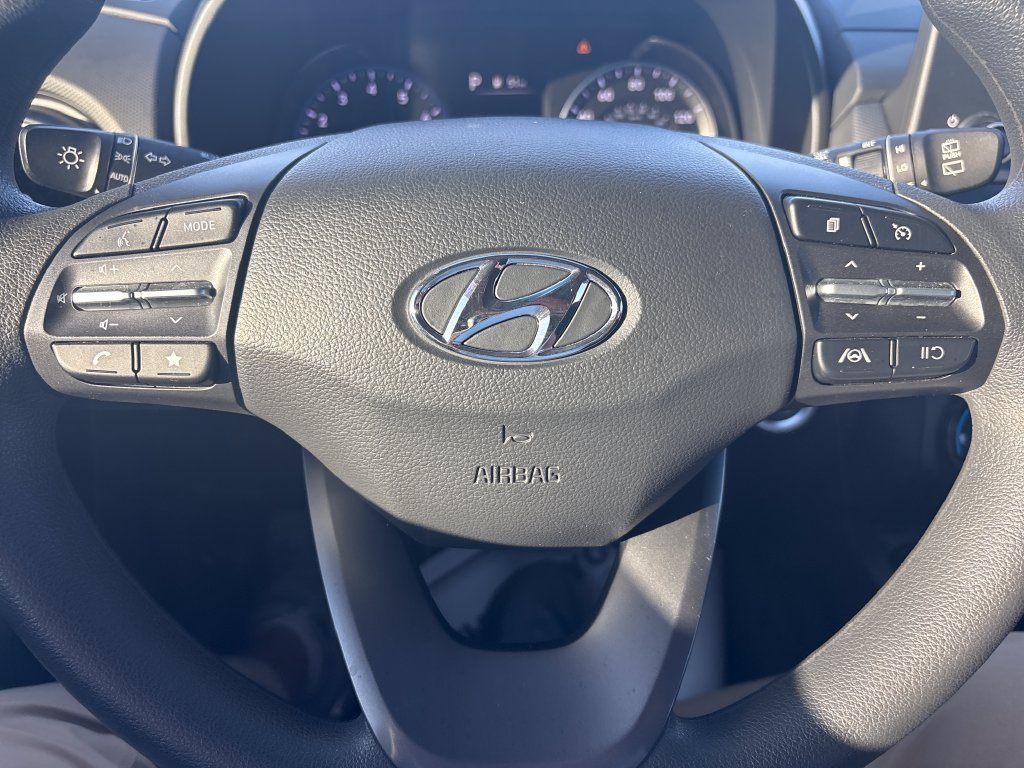 Used 2023 Black Hyundai SEL image 15