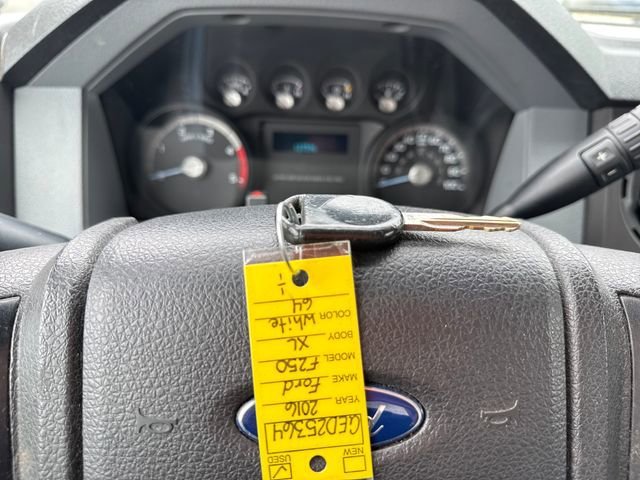 Used 2016 Oxford White Ford XL image 24