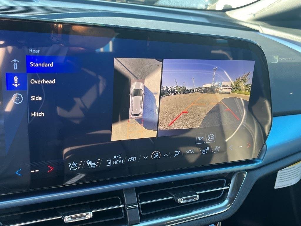 2025 Chevrolet Equinox EV 1LT - Photo 12
