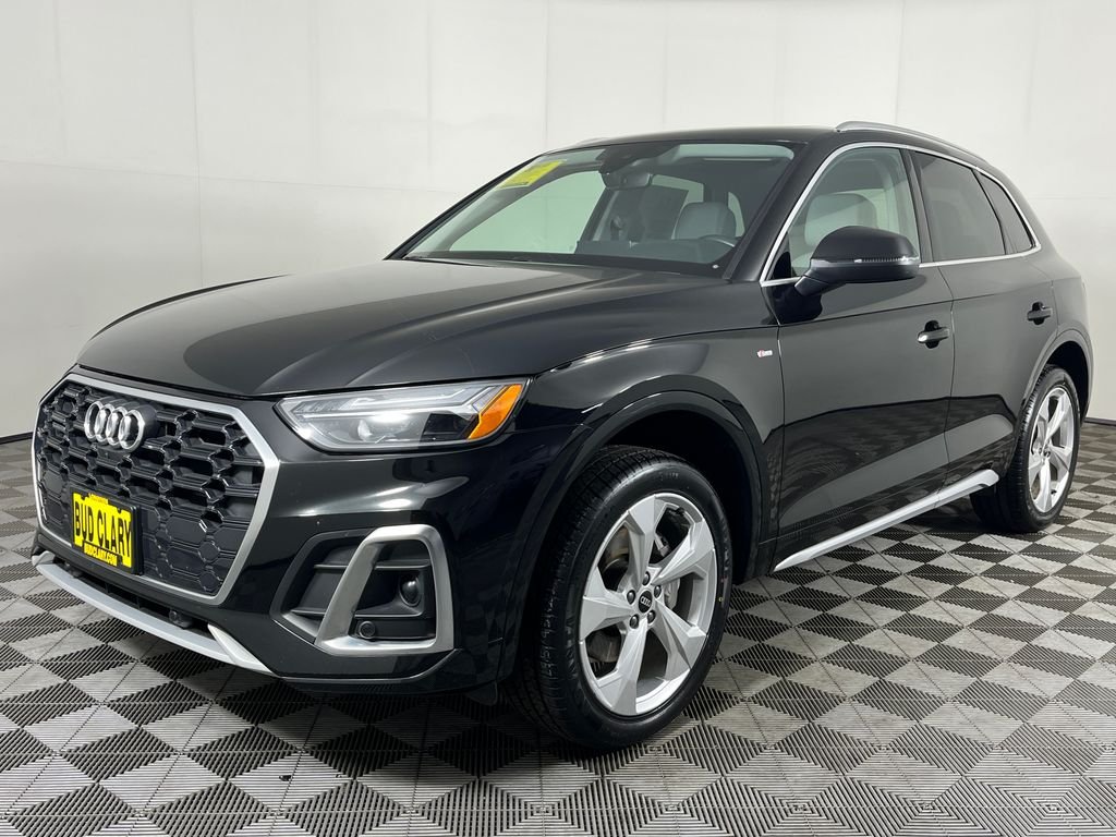 2023 Audi Q5 45 Premium Plus's photo