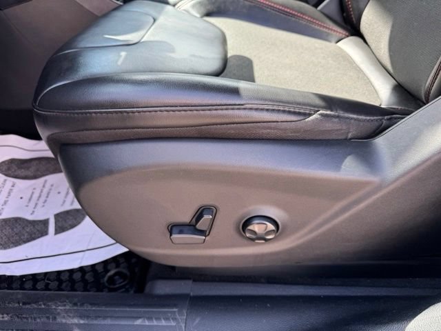 Used 2020 Silver Jeep Trailhawk 4x4 image 14