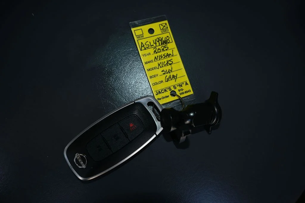 Certified Used 2025 Gun Metallic Nissan S image 34