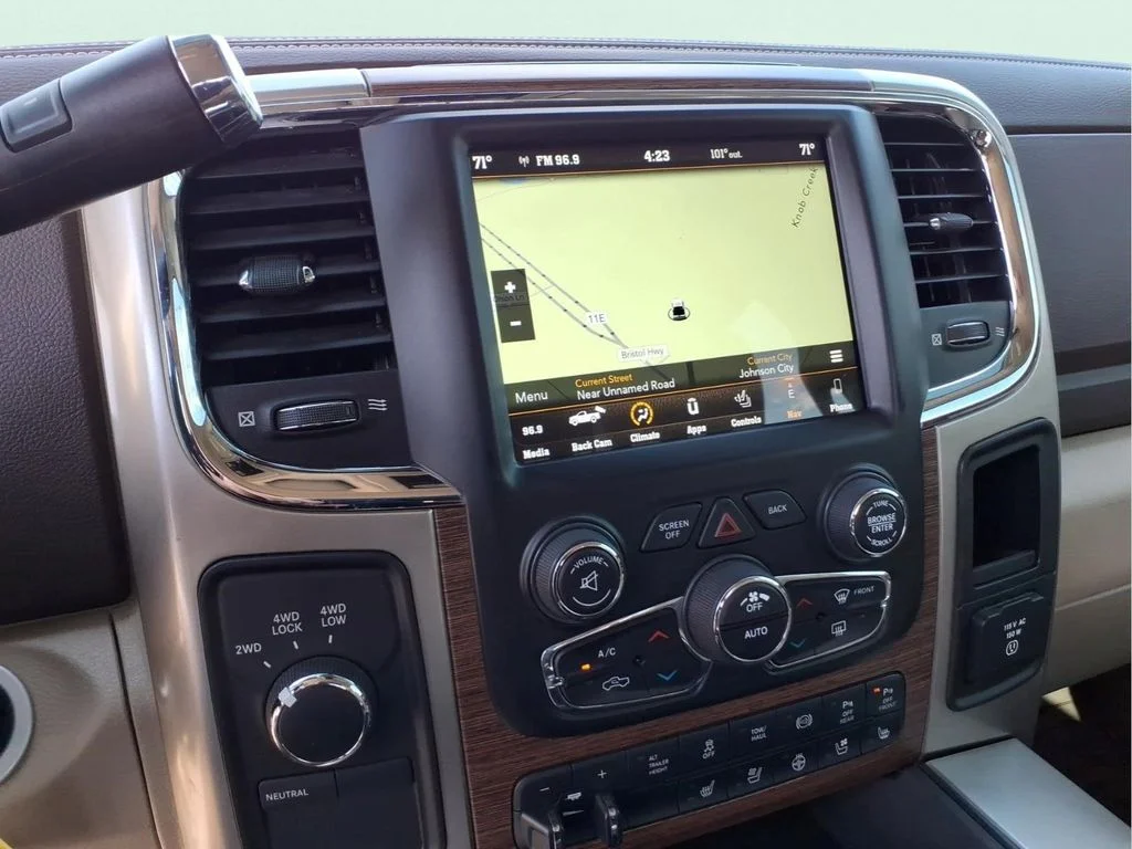Used 2018 White Ram Laramie image 27
