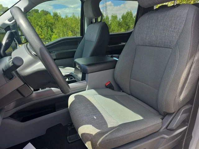 Used 2024 Black Ford XLT image 15
